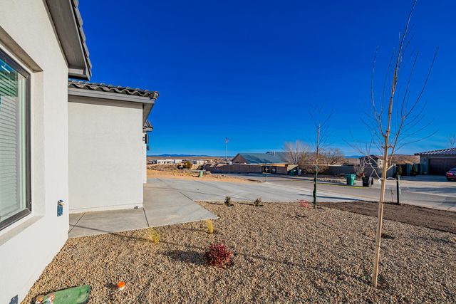 605 Colorado Mountain Road NE, Rio Rancho, NM 87124