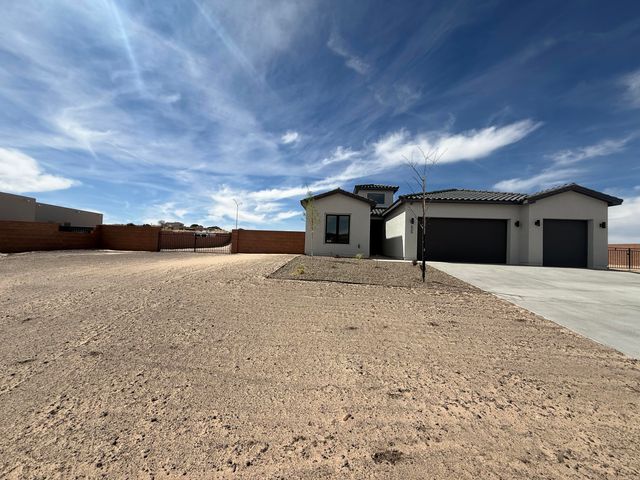 605 Colorado Mountain Road NE, Rio Rancho, NM 87124