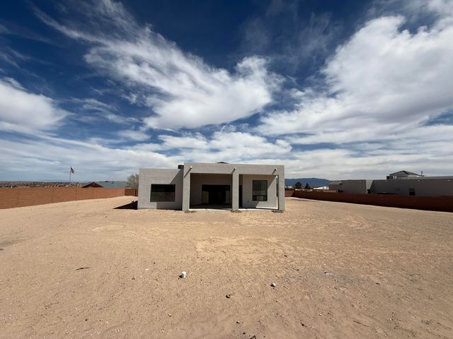 605 Colorado Mountain Road NE, Rio Rancho, NM 87124