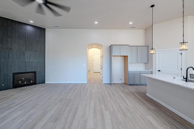 605 Colorado Mountain Road NE, Rio Rancho, NM 87124