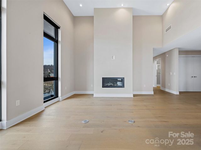 145 Biltmore Avenue 702, Asheville, NC 28801