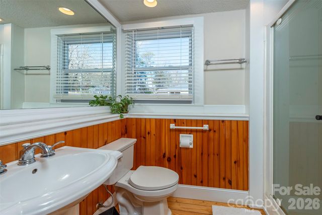 829 Montreat Road, Black Mountain, NC 28711