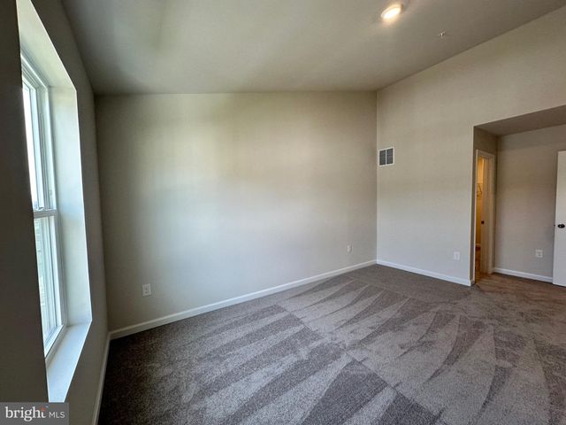 5546 MARKSBURG PL PL, White Plains, MD 20695