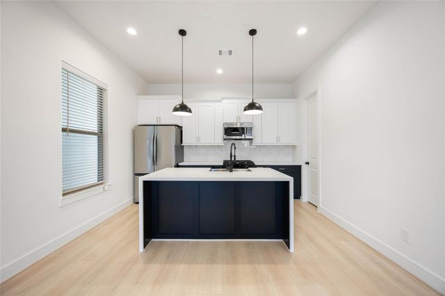 2528 Live Oak Street, Houston, TX 77004