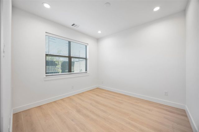 2528 Live Oak Street, Houston, TX 77004