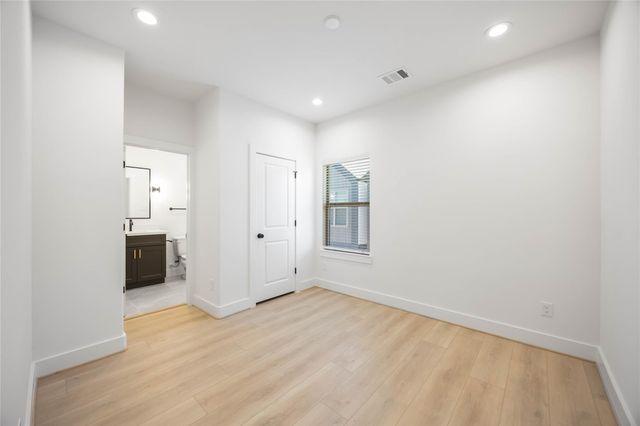 2528 Live Oak Street, Houston, TX 77004