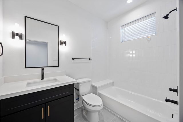 2528 Live Oak Street, Houston, TX 77004