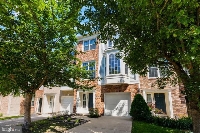 3641 BRACKNELL DR, Woodbridge, VA 22192