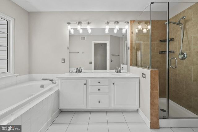 3641 BRACKNELL DR, Woodbridge, VA 22192