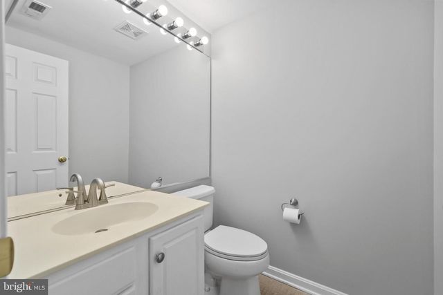 3641 BRACKNELL DR, Woodbridge, VA 22192