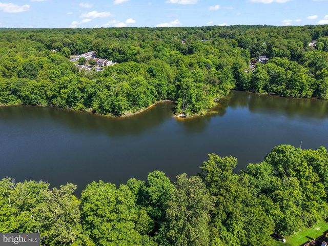 3641 BRACKNELL DR, Woodbridge, VA 22192