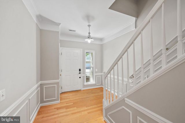 3641 BRACKNELL DR, Woodbridge, VA 22192