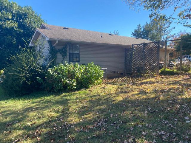 102 County Road 143, Riceville, TN 37370