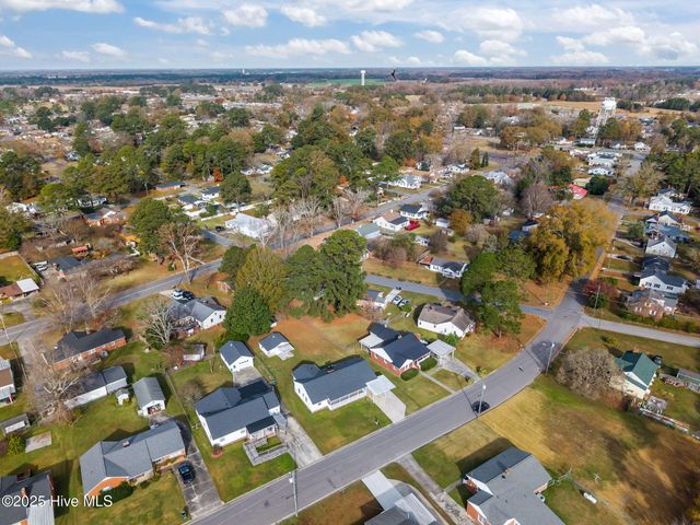 4214 Park Avenue, Ayden, NC 28513