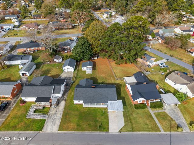 4214 Park Avenue, Ayden, NC 28513