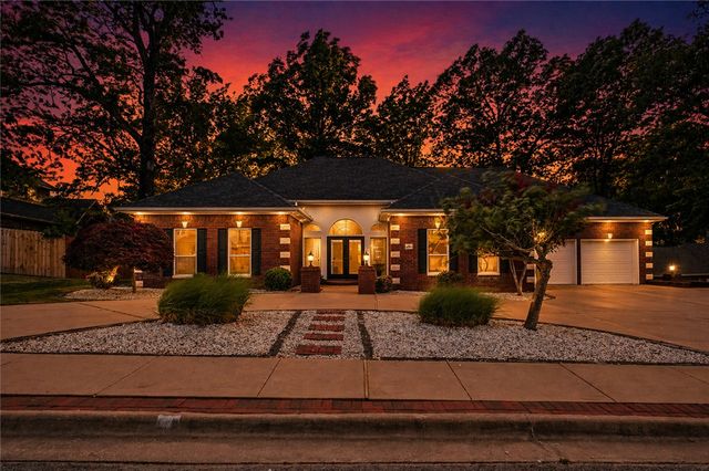 3 David Drive, Bentonville, AR 72712