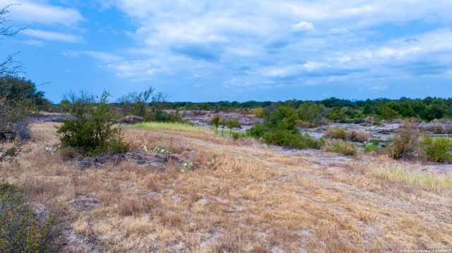11865 W Ranch Road 152, Llano, TX 78643