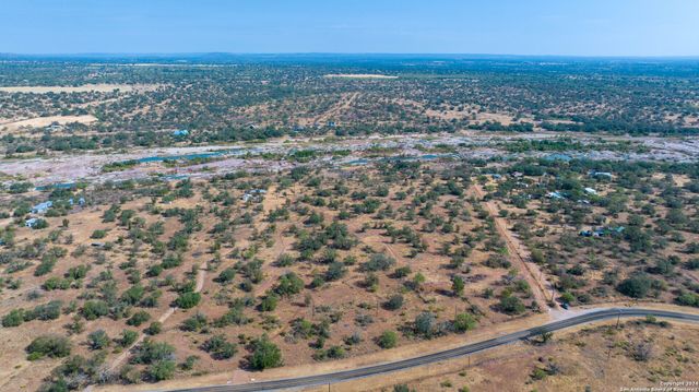 11865 W Ranch Road 152, Llano, TX 78643