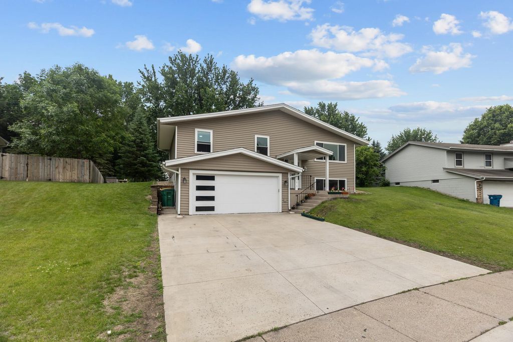 4990 148th Path W, Apple Valley, MN 55124 — photo 2