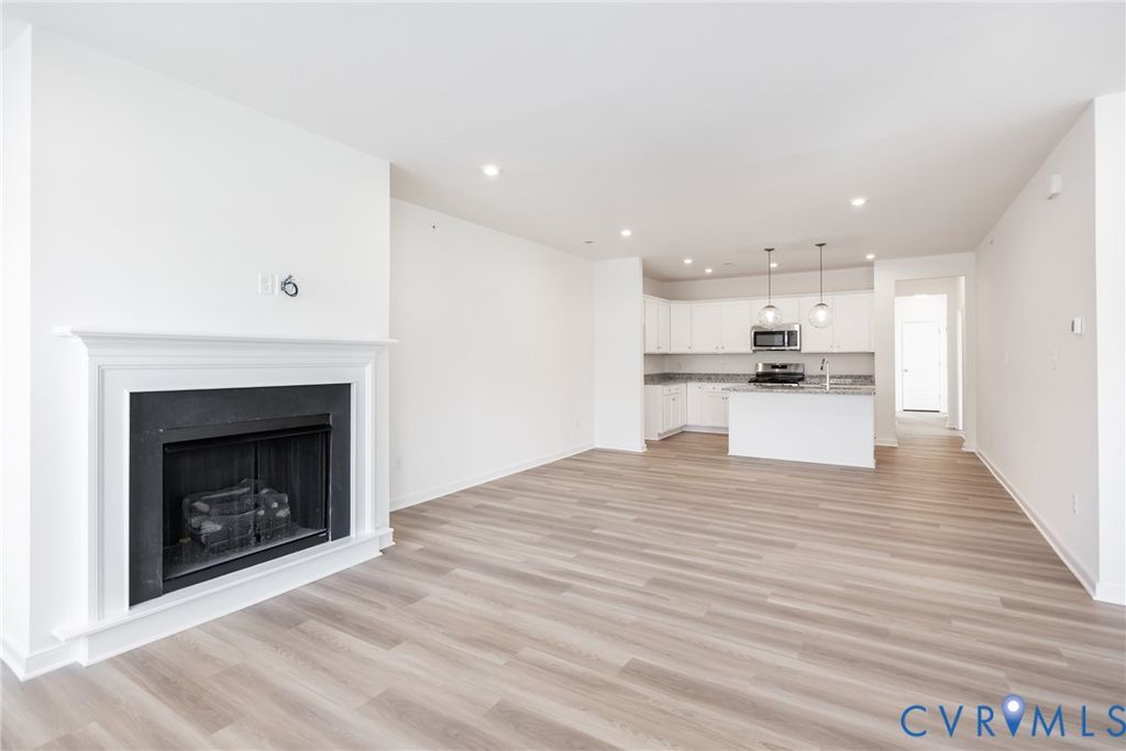 4114 Ebbies Xing, Midlothian, VA 23112