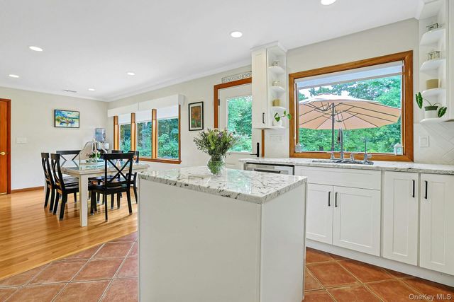 3 Meadow Park Road, Baldwin Place, NY 10505