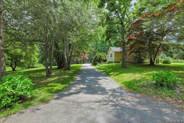 3 Meadow Park Road, Baldwin Place, NY 10505
