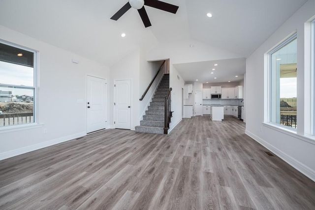 1410 N 157th Lane, Basehor, KS 66007