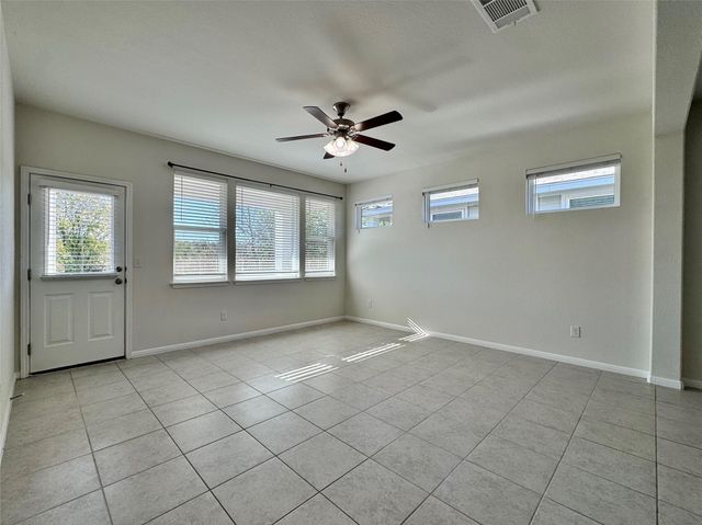 320 E La Escalera DR, Leander, TX 78641