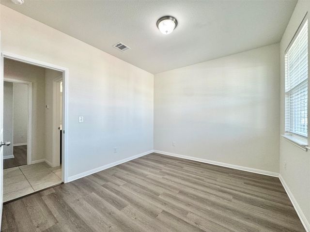 320 E La Escalera DR, Leander, TX 78641