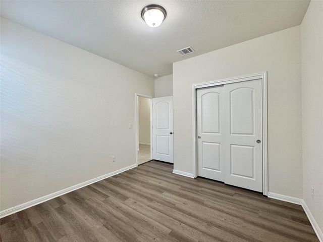 320 E La Escalera DR, Leander, TX 78641