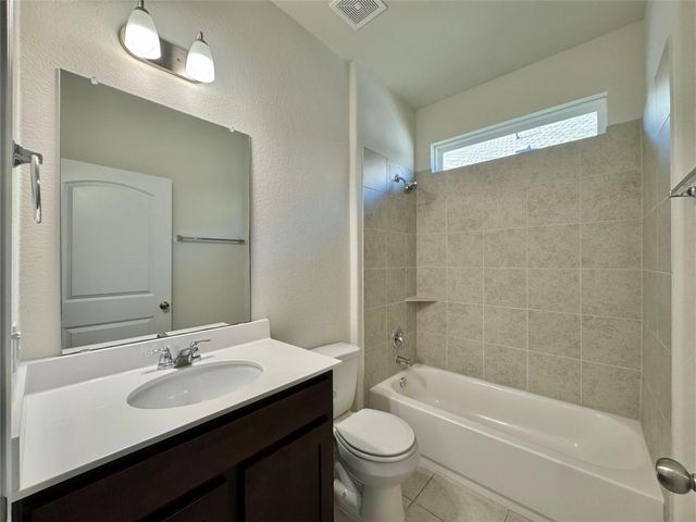 320 E La Escalera DR, Leander, TX 78641