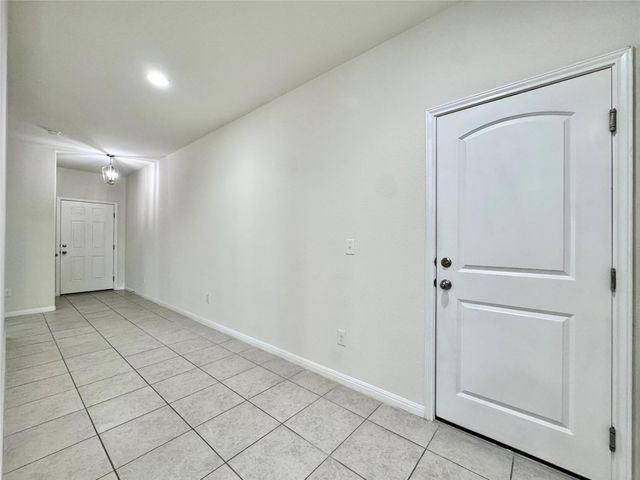 320 E La Escalera DR, Leander, TX 78641