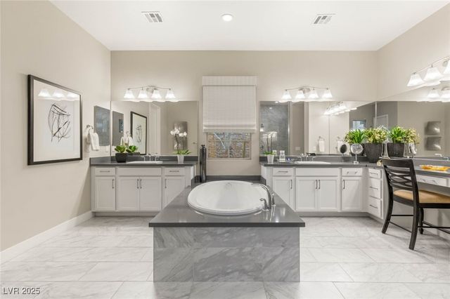 11394 Villa Bellagio Drive, Las Vegas, NV 89141