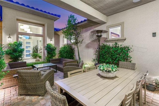 11394 Villa Bellagio Drive, Las Vegas, NV 89141