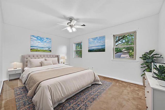 202 Laura Lane, Conroe, TX 77385