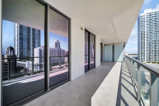 275 1ST AVENUE S 1104, St Petersburg, FL 33701