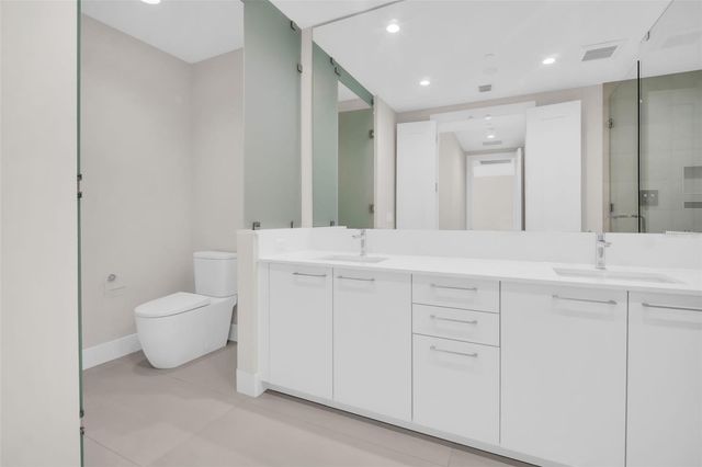 275 1ST AVENUE S 1104, St Petersburg, FL 33701