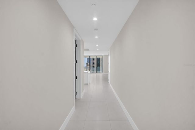 275 1ST AVENUE S 1104, St Petersburg, FL 33701