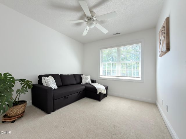 2100 Bridgeport Circle, Sanford, NC 27330