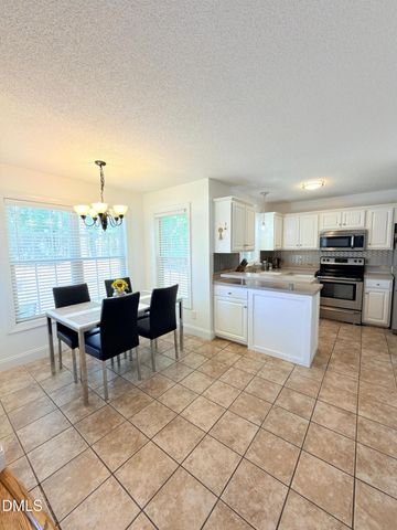 2100 Bridgeport Circle, Sanford, NC 27330