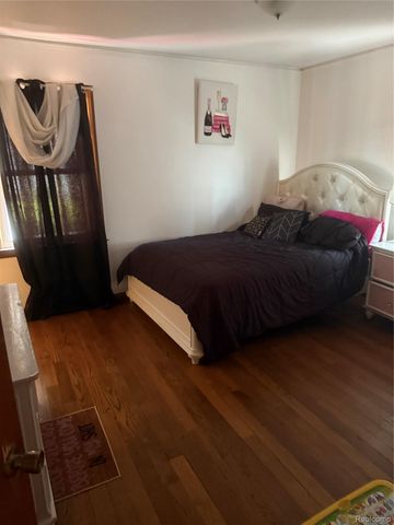 434 Moross Road, Grosse Pointe Farms, MI 48236