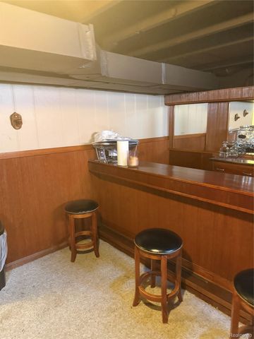 434 Moross Road, Grosse Pointe Farms, MI 48236