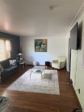 434 Moross Road, Grosse Pointe Farms, MI 48236