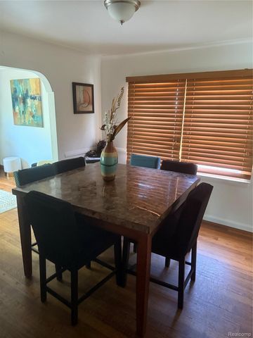 434 Moross Road, Grosse Pointe Farms, MI 48236