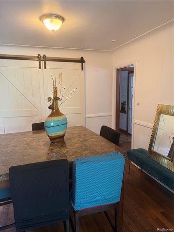 434 Moross Road, Grosse Pointe Farms, MI 48236