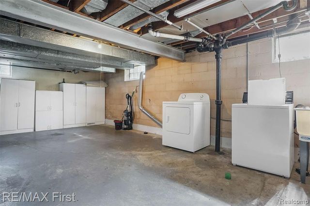 475 N Eton Street C2, Birmingham, MI 48009
