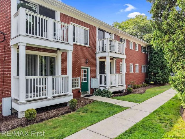475 N Eton Street C2, Birmingham, MI 48009