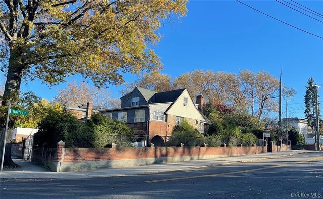 29 -05 MURRAY Street, Flushing, NY 11354
