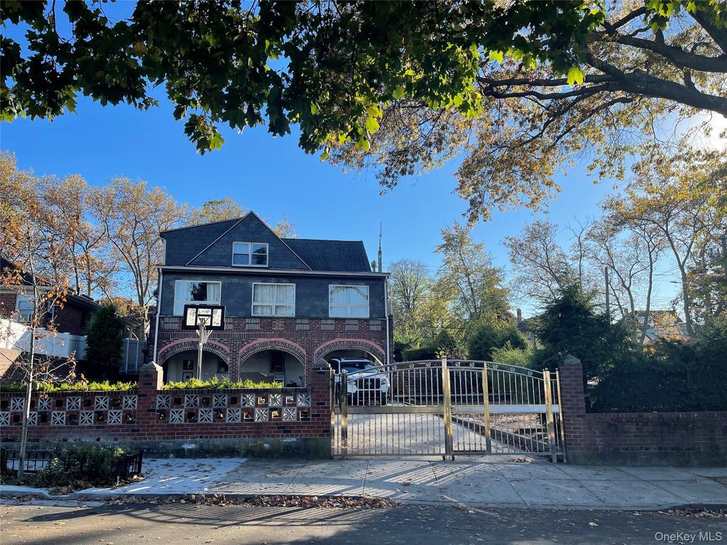 29 -05 Murray St, Flushing, NY 11354 — exterior
