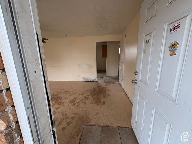 87 W 8710 S, Sandy, UT 84070